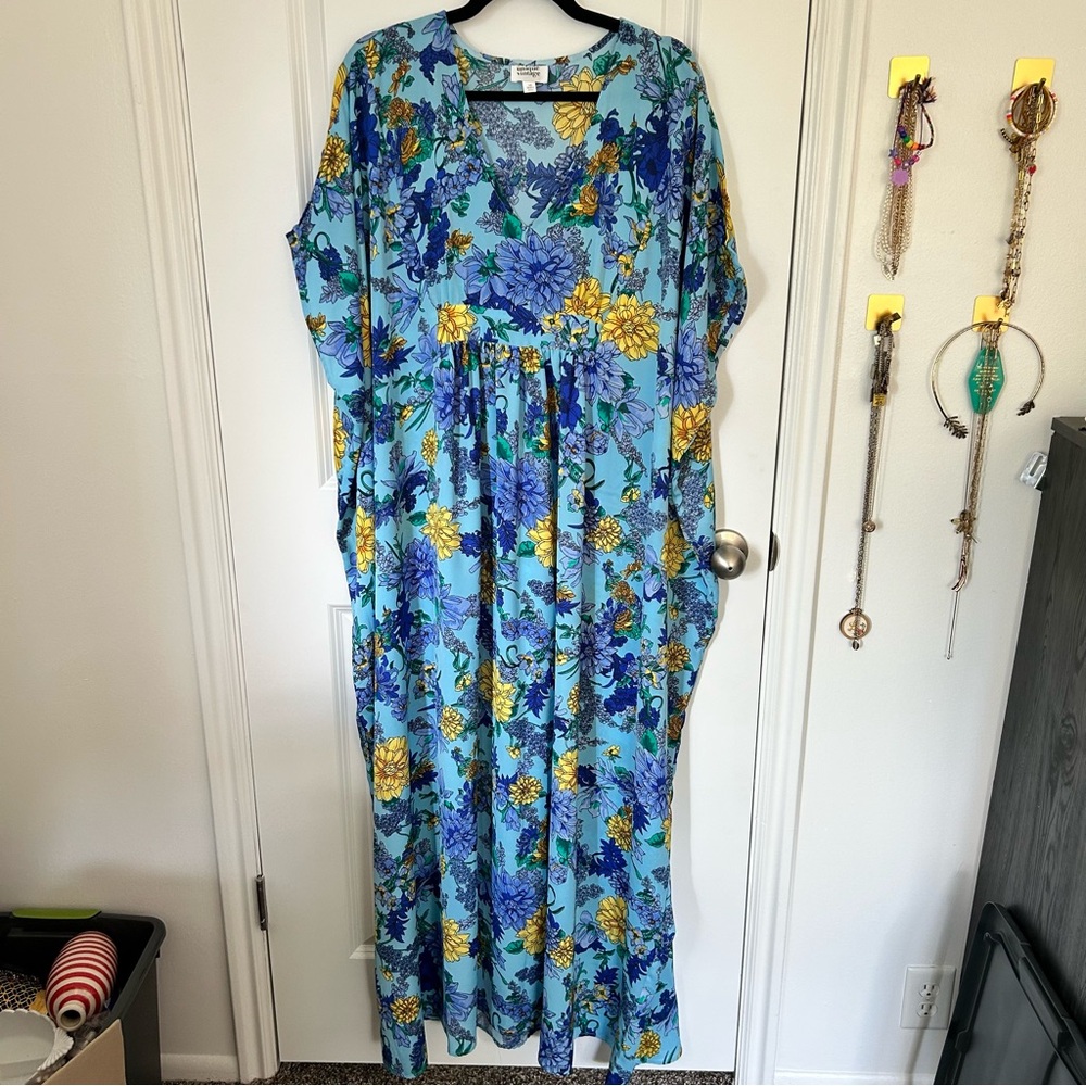 UNIQUE VINTAGE Silky Floral Kaftan